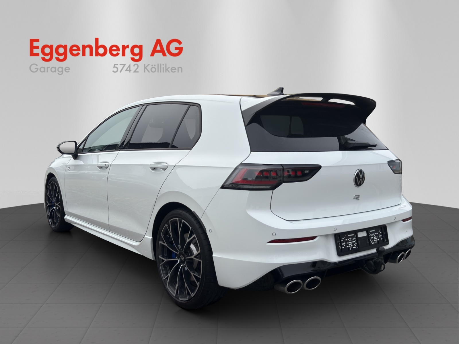VW Golf 2.0 TSI R DSG 4 Motion, 8-fach bereift-image-2