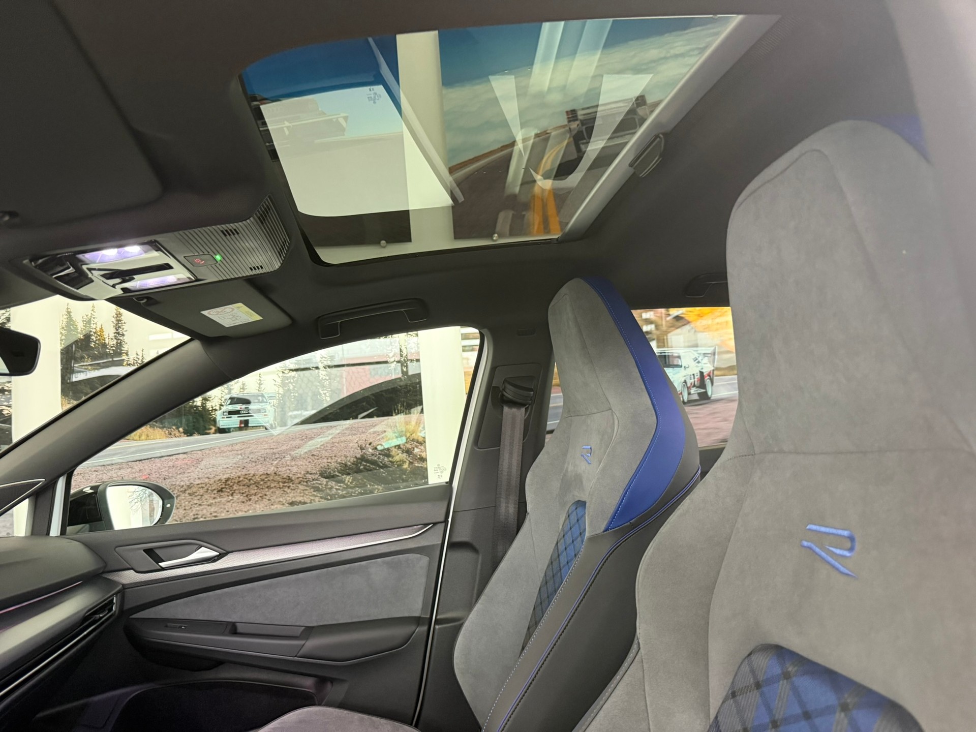 VW Golf 2.0 TSI R DSG 4 Motion, 8-fach bereift-image-15