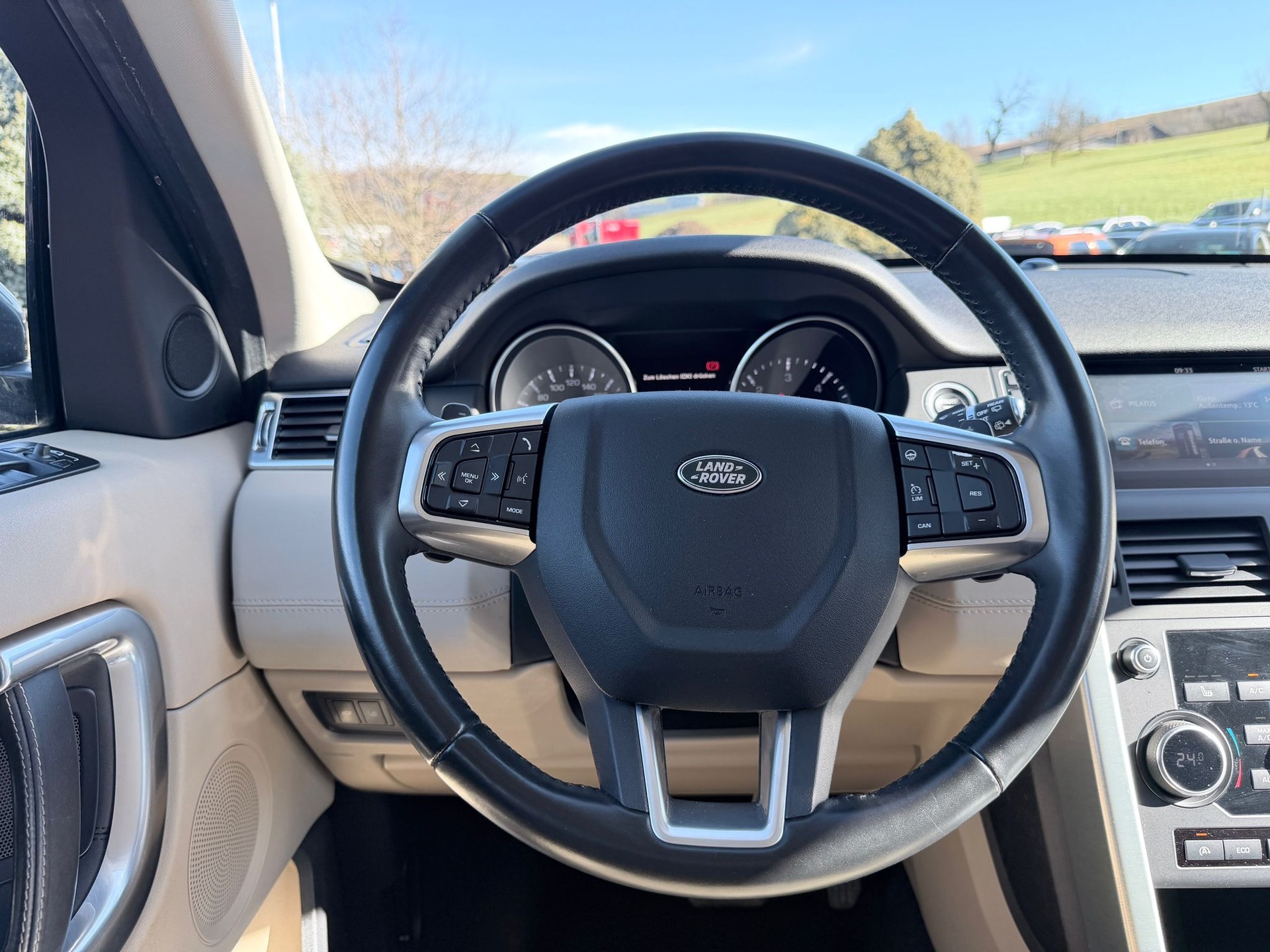 LAND ROVER Discovery Sport 2.0 TD4 HSE Luxury AT9-image-9