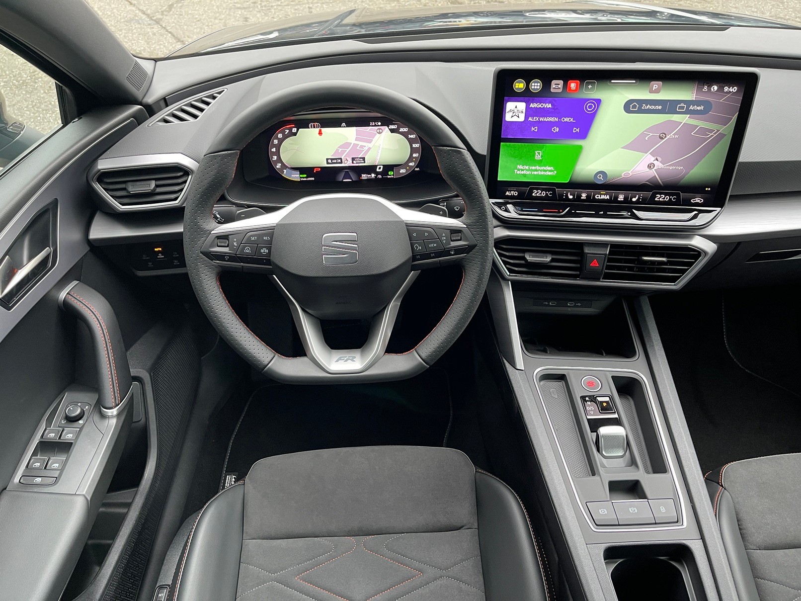 SEAT Leon ST 1.5 eTSI mHEV DSG 75 Edition-image-7