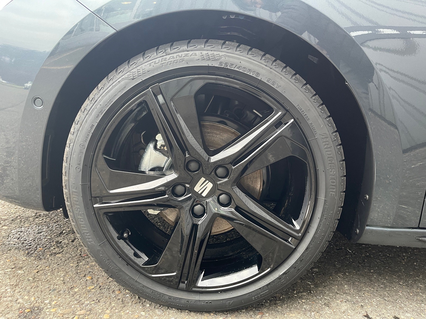 SEAT Leon ST 1.5 eTSI mHEV DSG 75 Edition-image-8