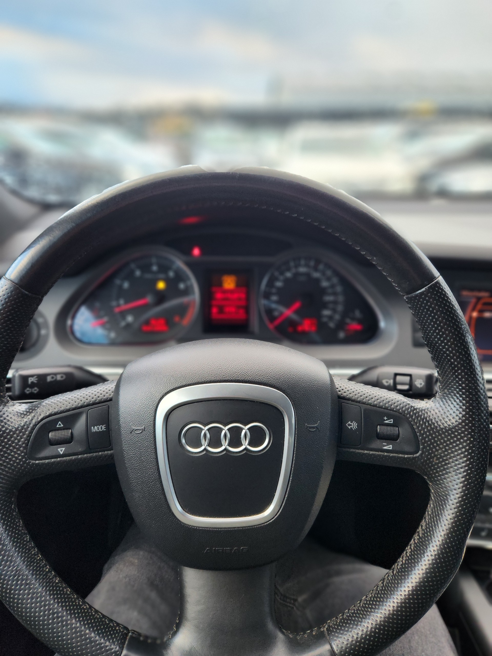 AUDI A6 Limousine 3.2 V6 FSI-image-13