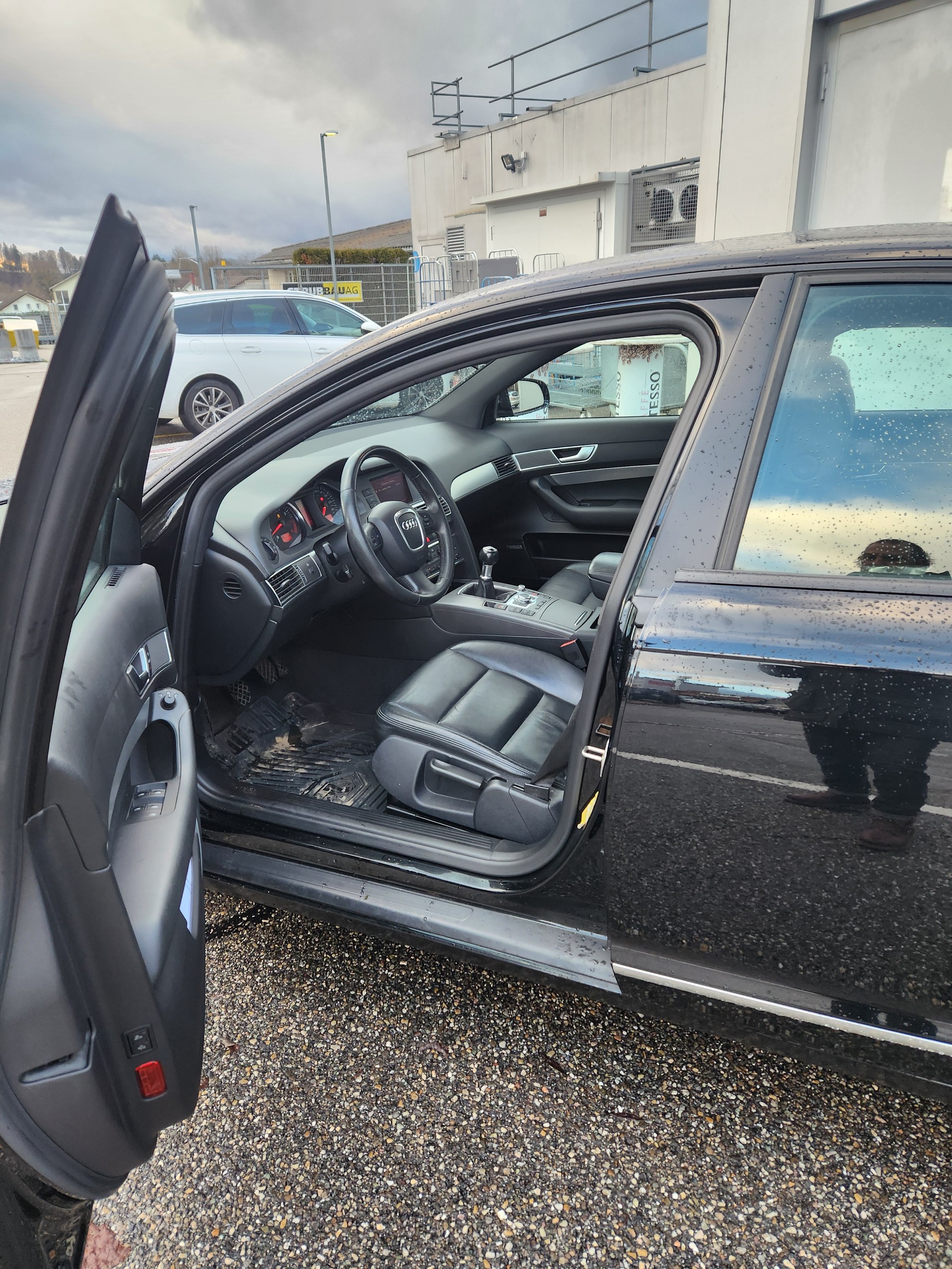 AUDI A6 Limousine 3.2 V6 FSI-image-3