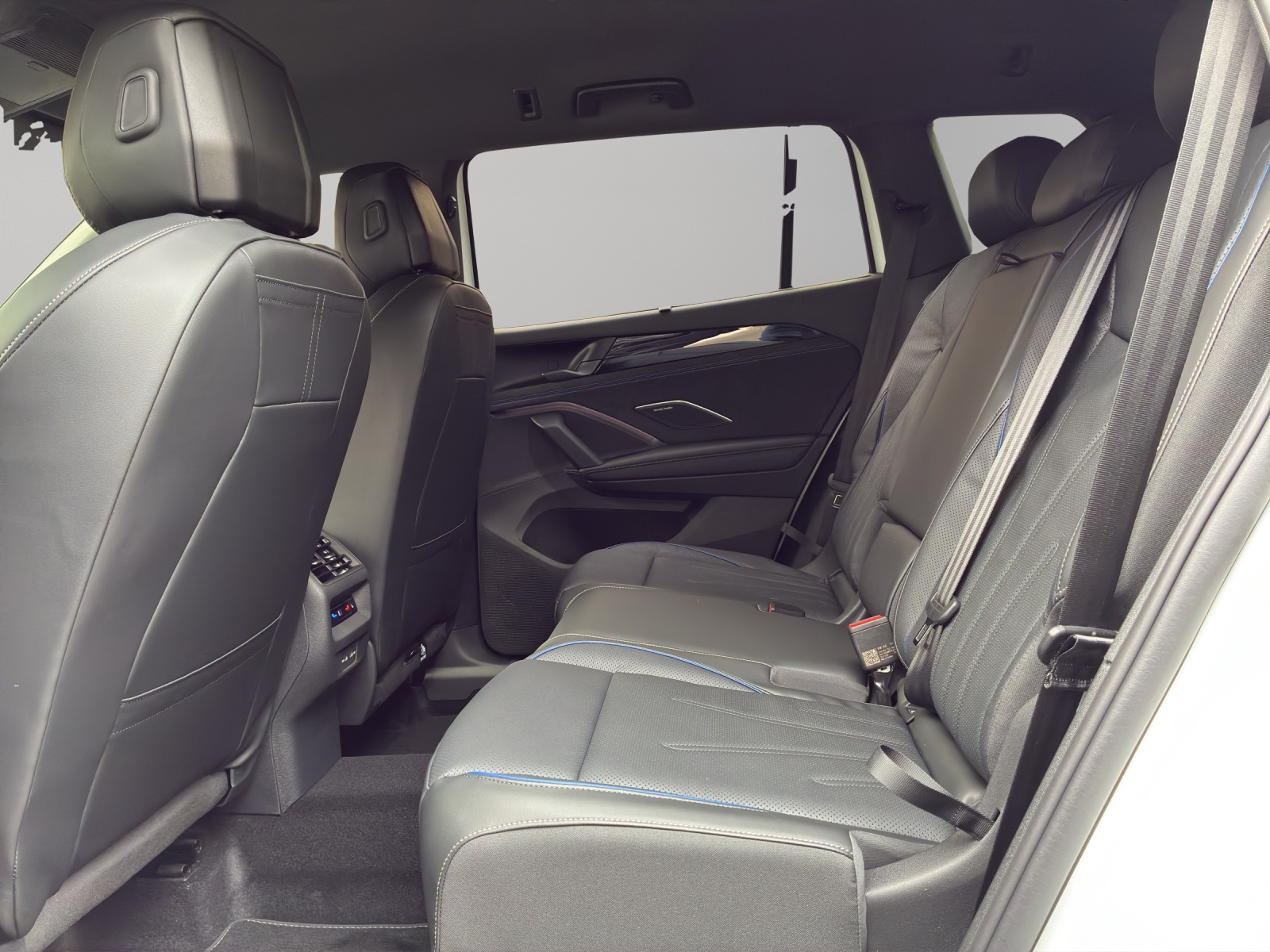 VW Tayron 2.0 TSI R-Line DSG 4Motion-image-9