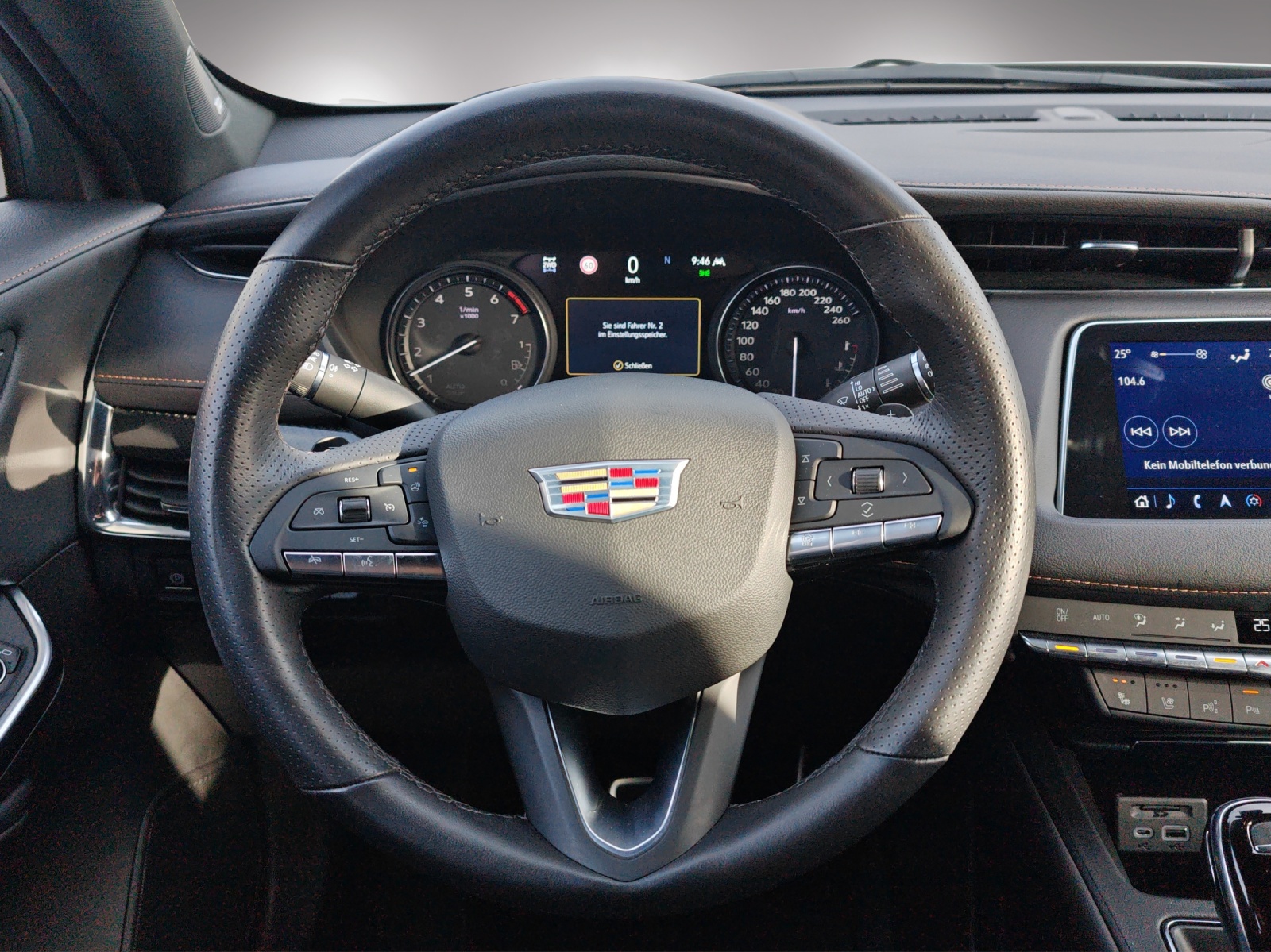 CADILLAC XT4 2.0 T Sport AWD-image-9