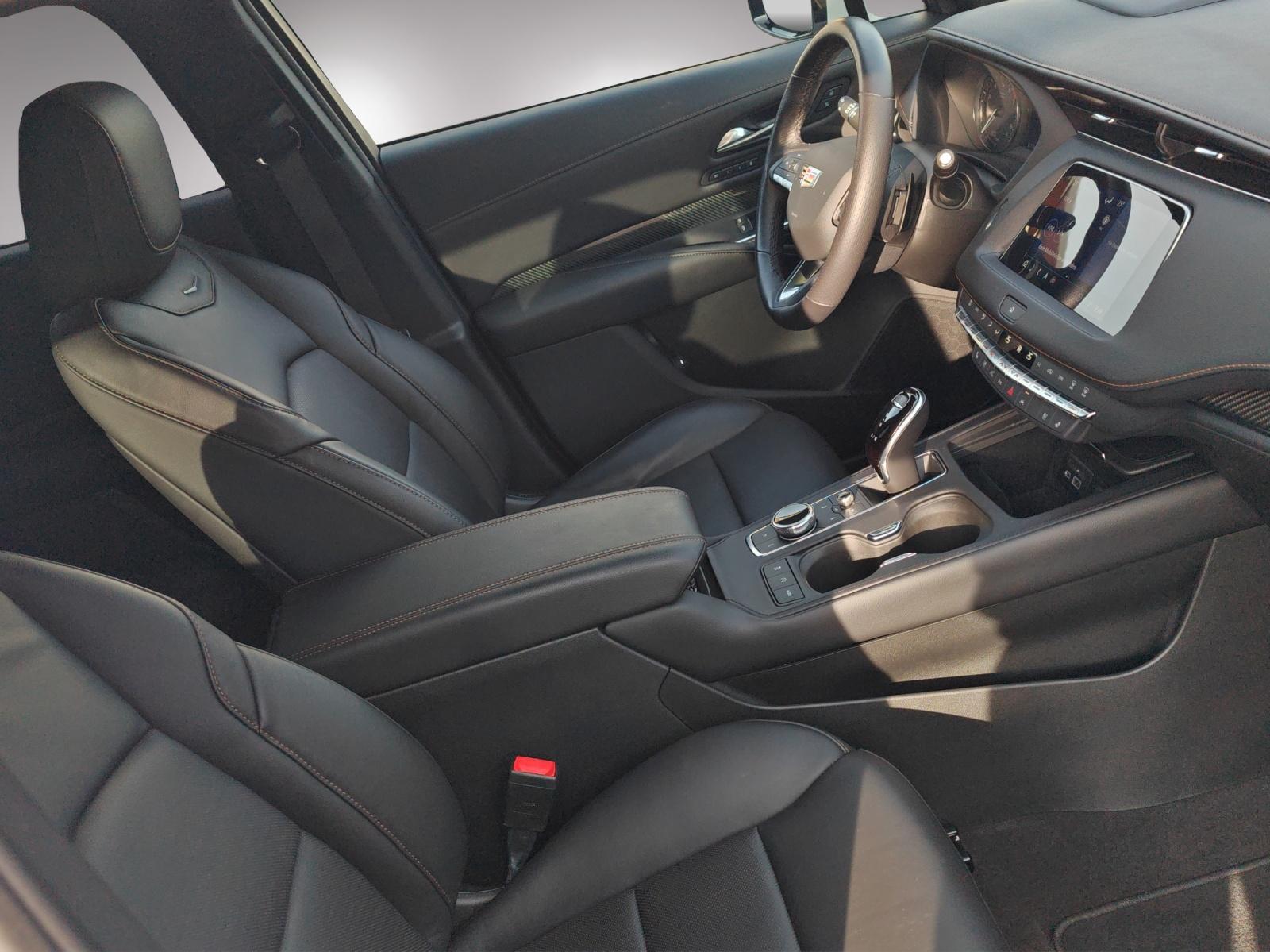 CADILLAC XT4 2.0 T Sport AWD-image-8
