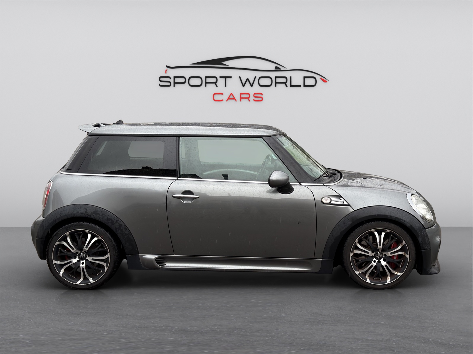 MINI Cooper John Cooper Works-image-13
