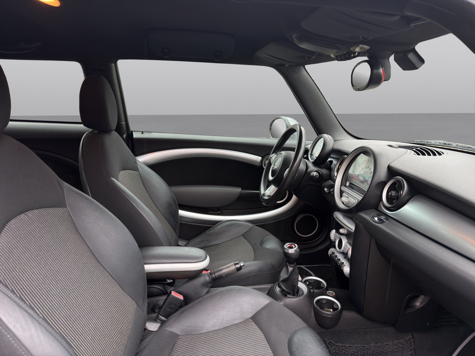 MINI Cooper John Cooper Works-image-1