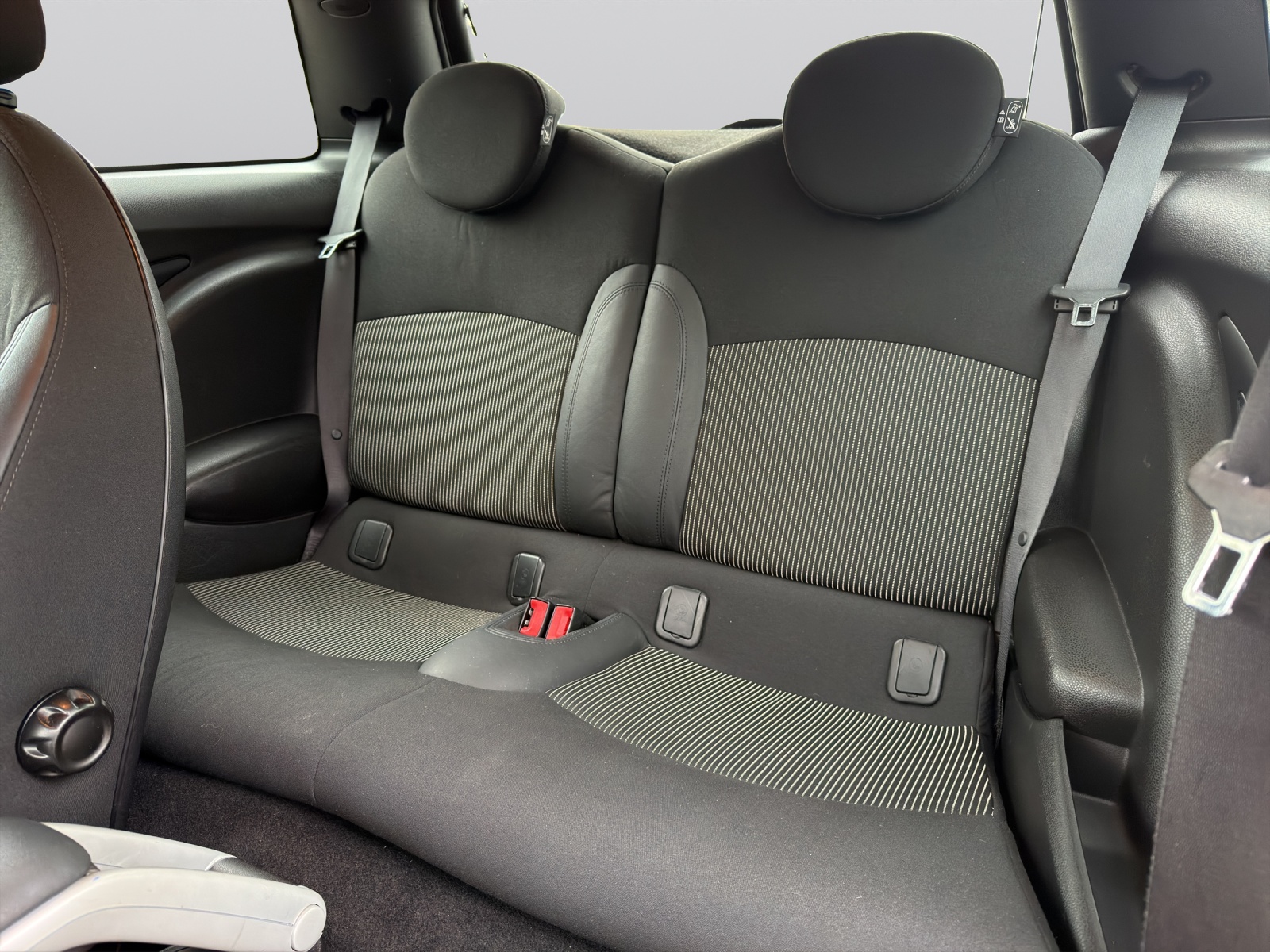 MINI Cooper John Cooper Works-image-8