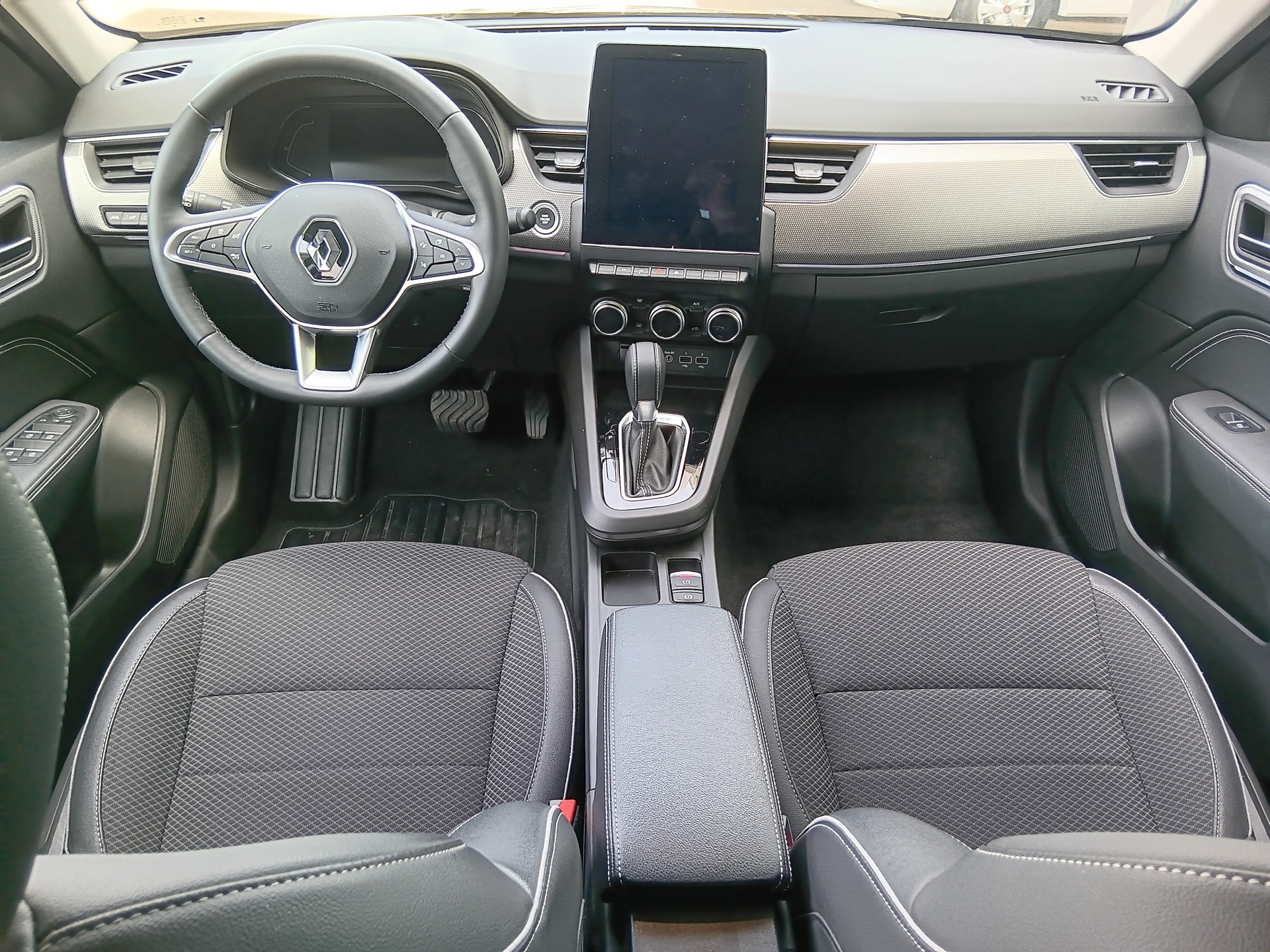 RENAULT Arkana 1.6 E-Tech Intens-image-4