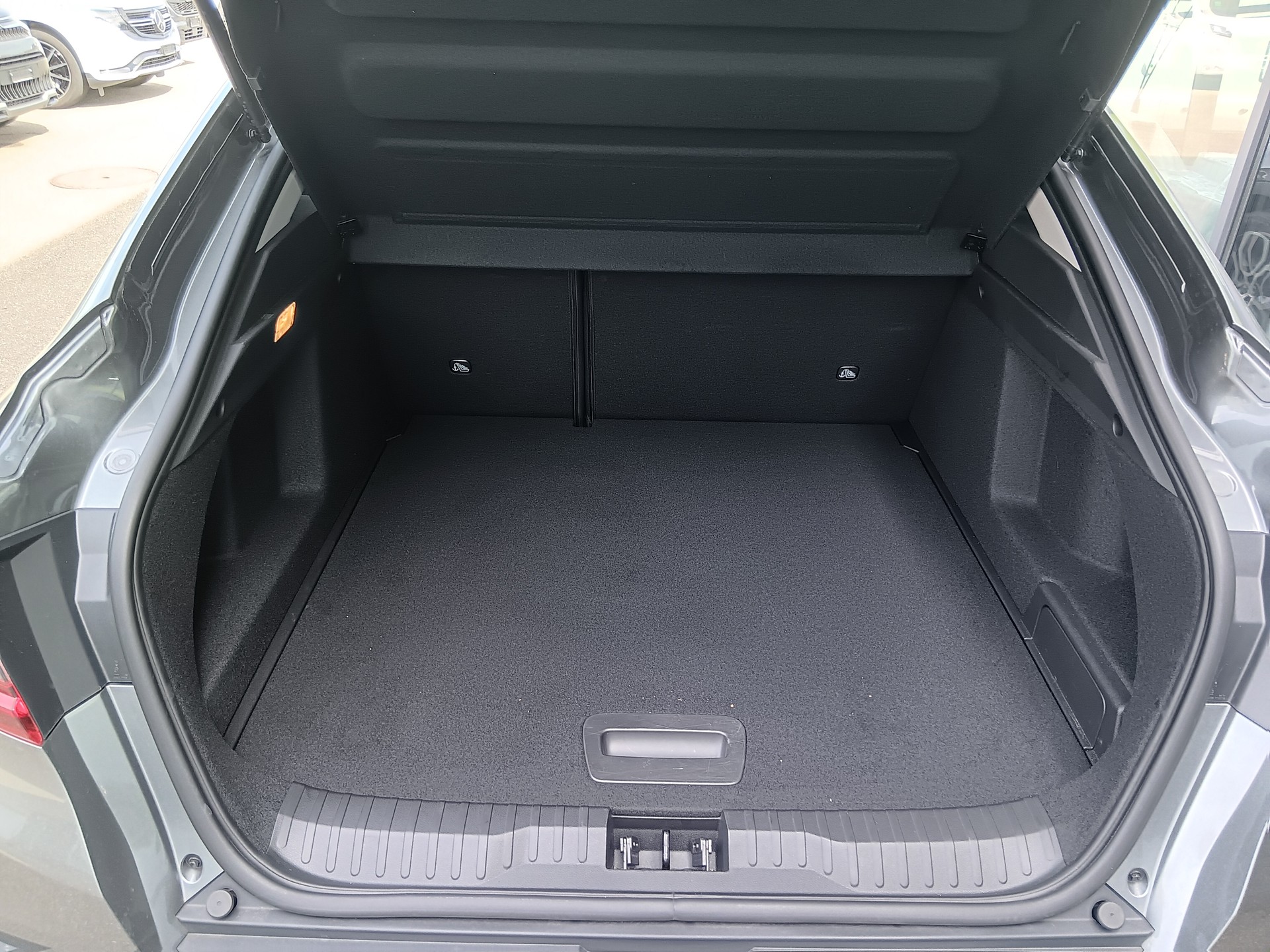 RENAULT Arkana 1.6 E-Tech Intens-image-3