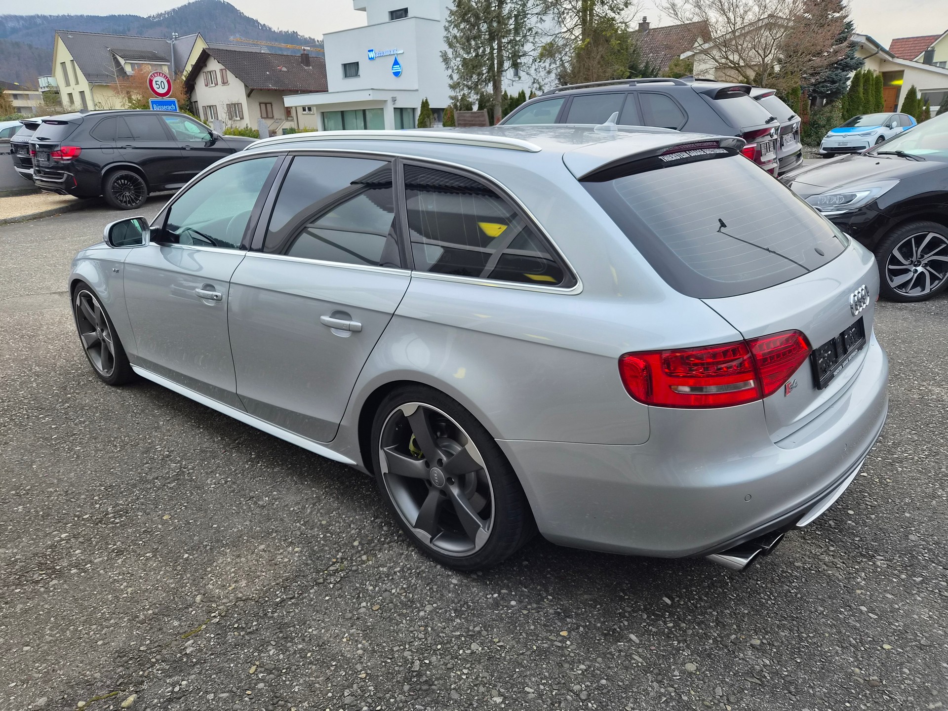AUDI S4 Avant 3.0 TFSI quattro S-tronic-image-5