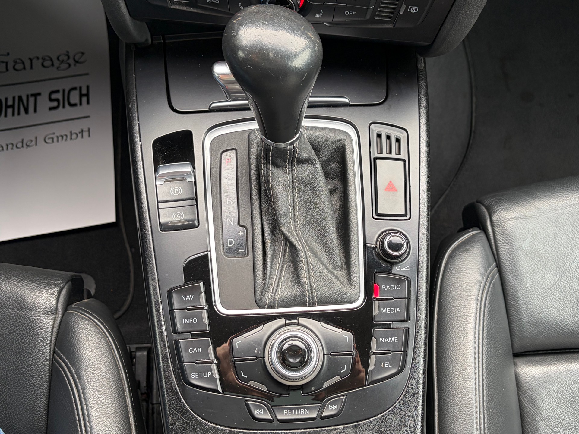 AUDI S4 Avant 3.0 TFSI quattro S-tronic-image-27
