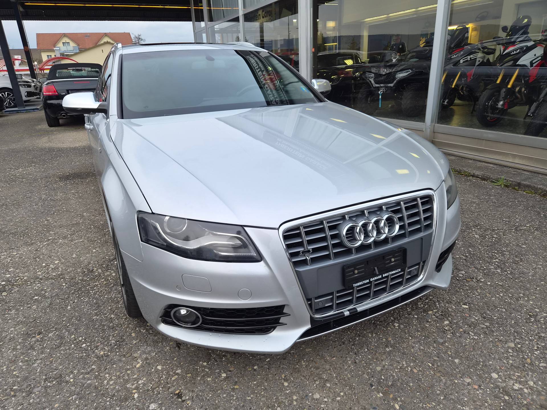 AUDI S4 Avant 3.0 TFSI quattro S-tronic-image-1