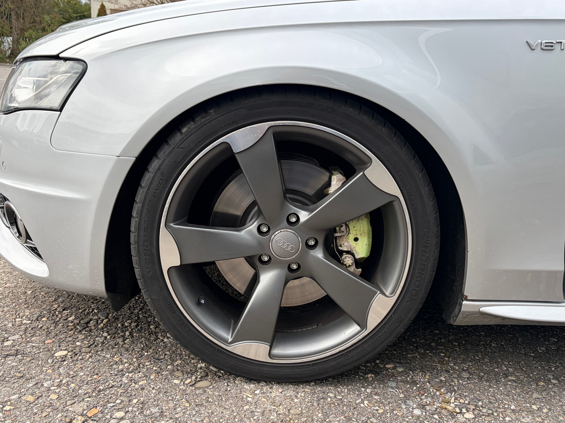 AUDI S4 Avant 3.0 TFSI quattro S-tronic-image-11