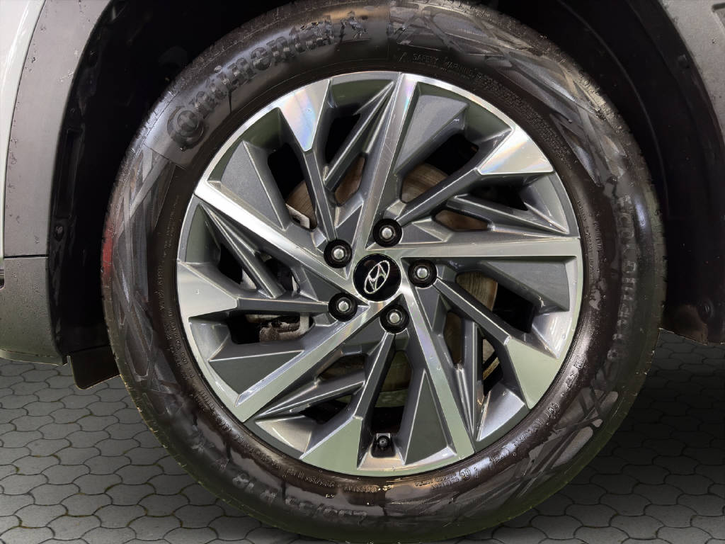 HYUNDAI Tucson 1.6 T-GDi Amplia 4WD-image-13
