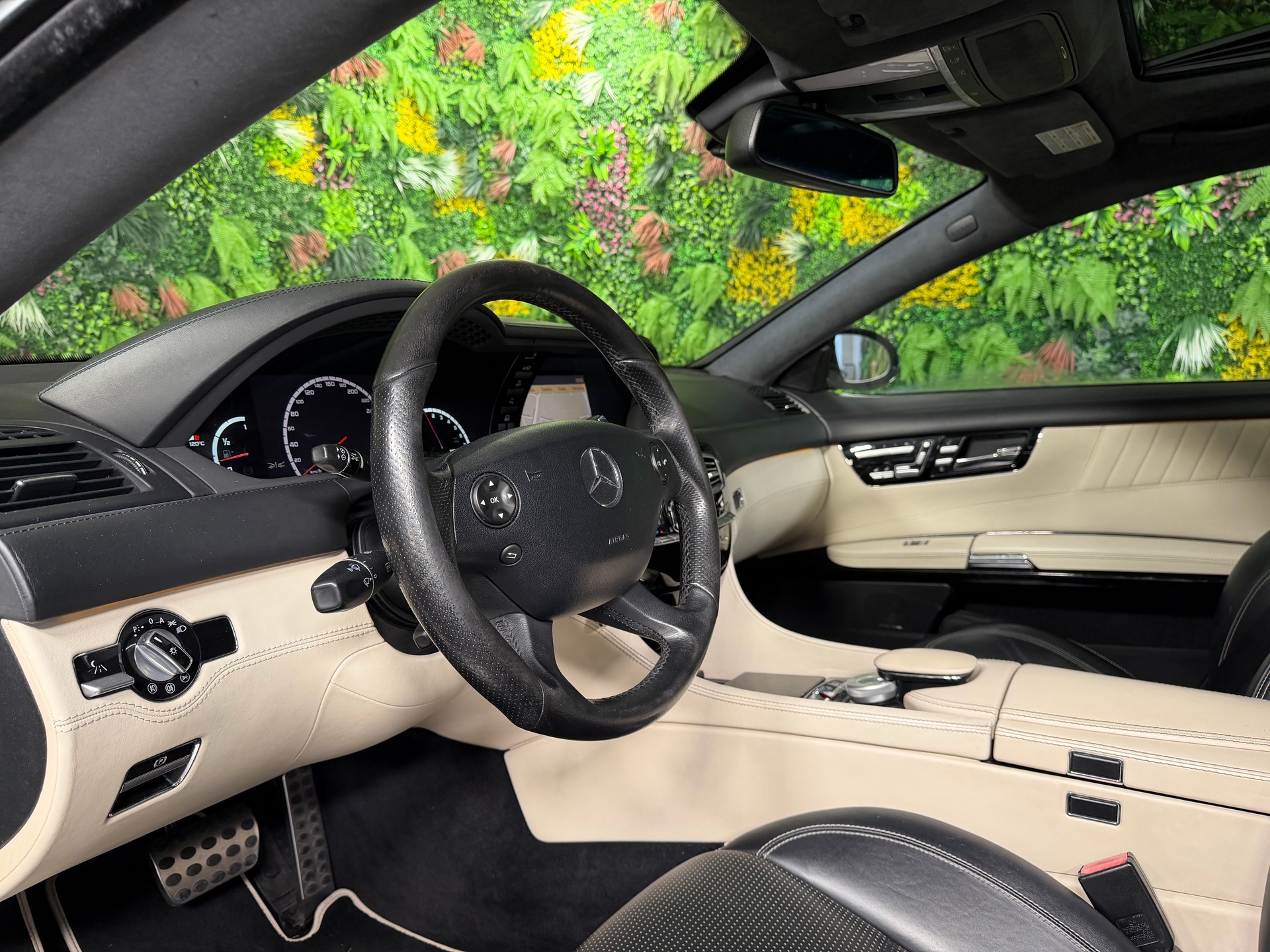 MERCEDES-BENZ CL 63 AMG 7G-Tronic Designo-image-8
