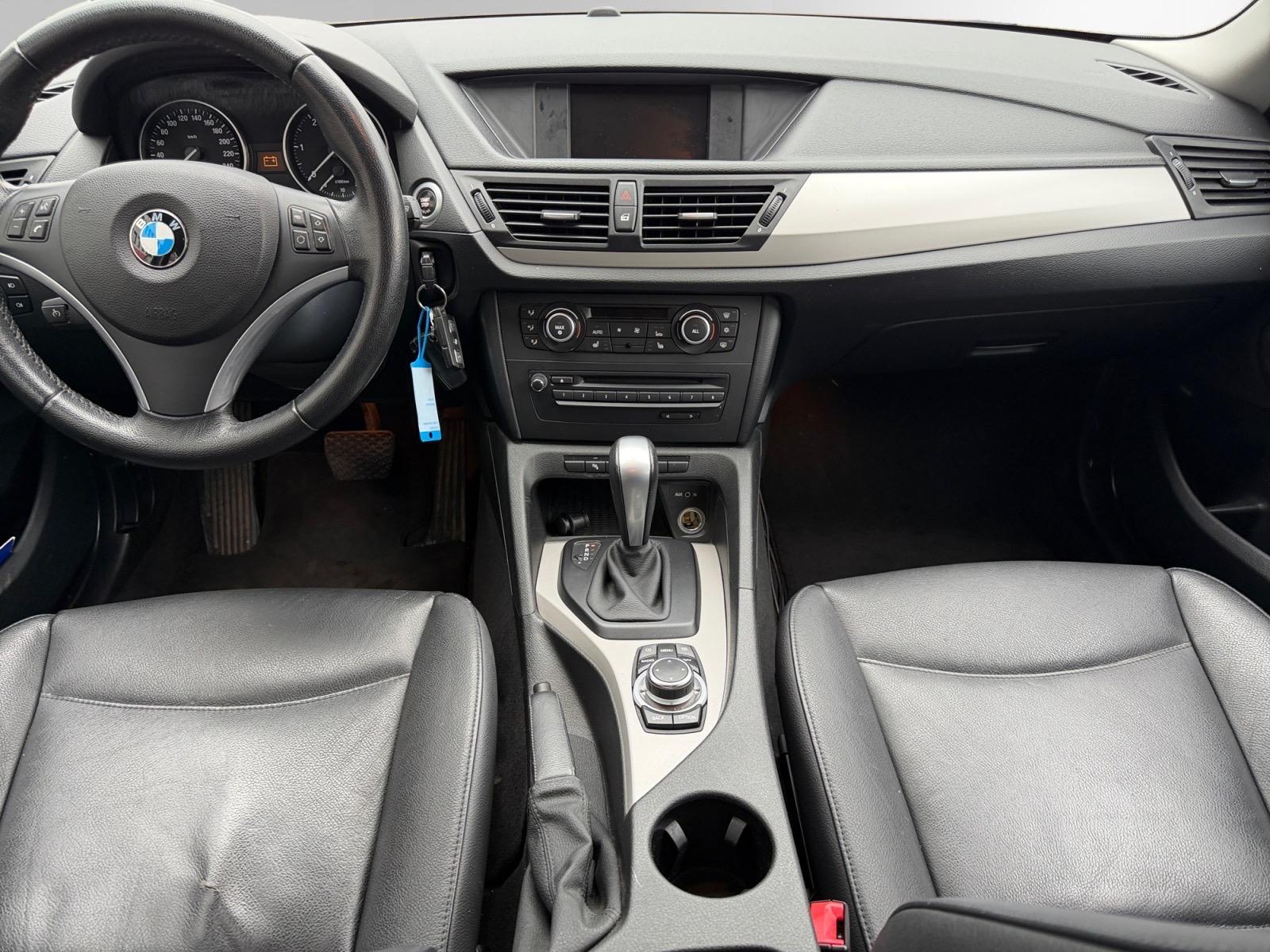 BMW X1 xDrive 20d Steptronic-image-12