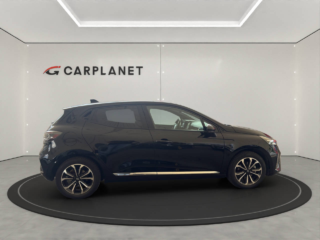 RENAULT Clio 1.6 E-Tech techno-image-3