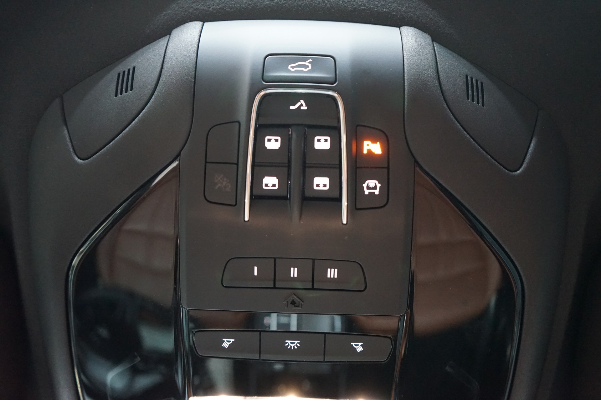 MASERATI Levante 3.0 V6 GranSport Automatica-image-16