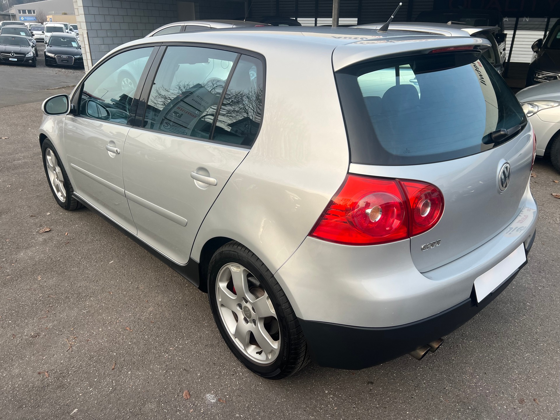 VW Golf 2.0 TFSI GTI-image-5