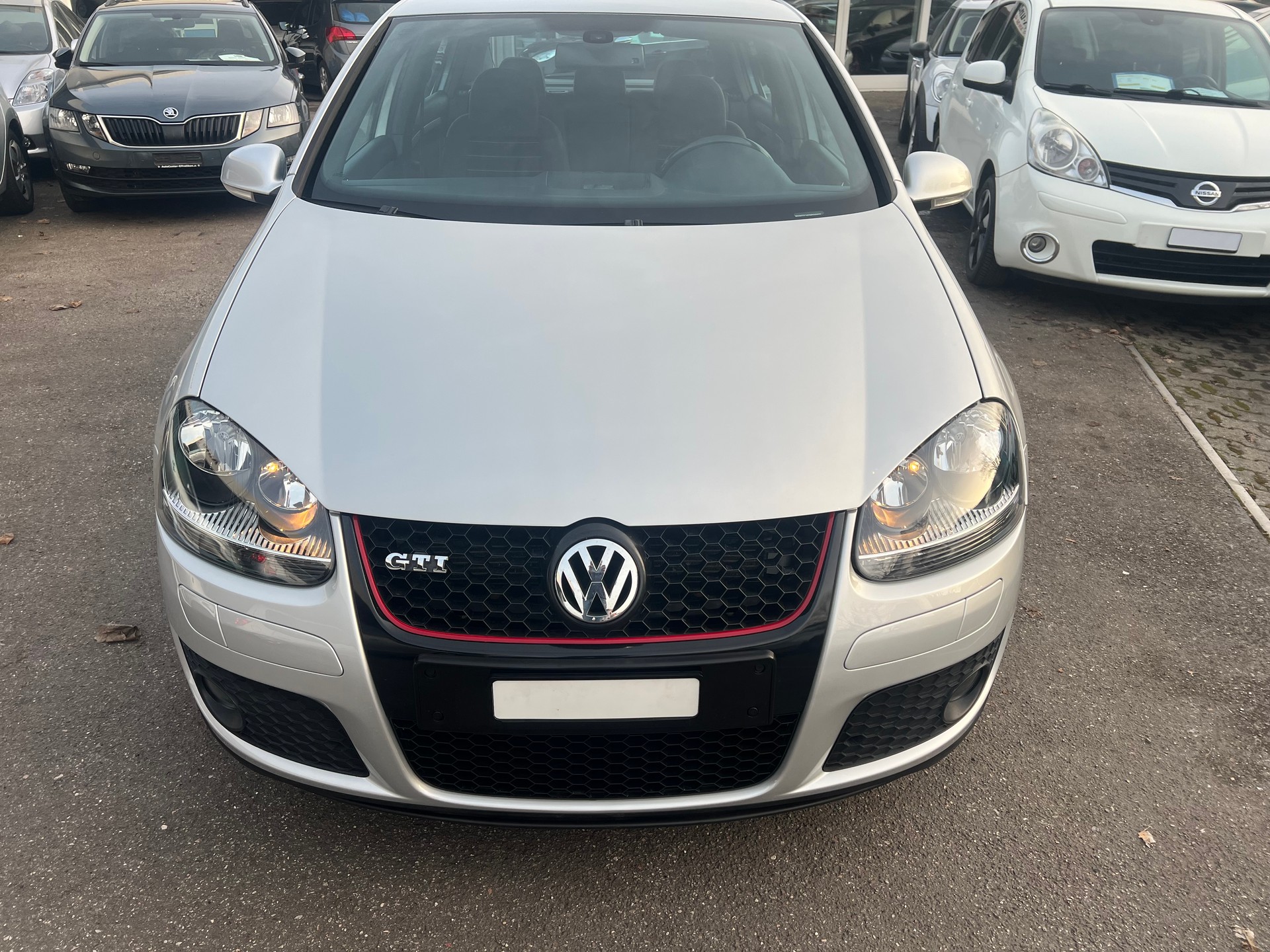 VW Golf 2.0 TFSI GTI-image-1