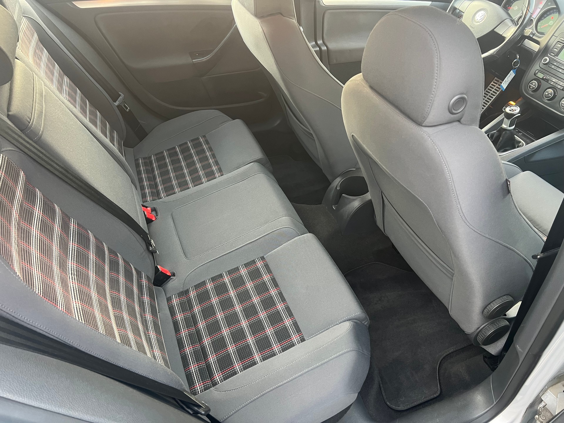 VW Golf 2.0 TFSI GTI-image-10