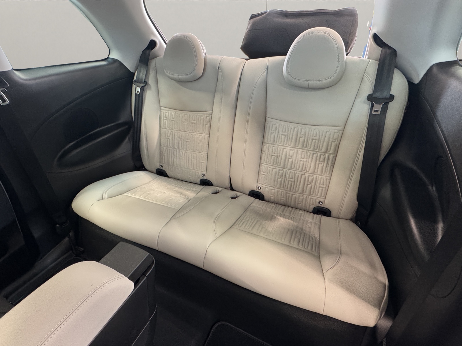 FIAT 500 La Prima-image-9