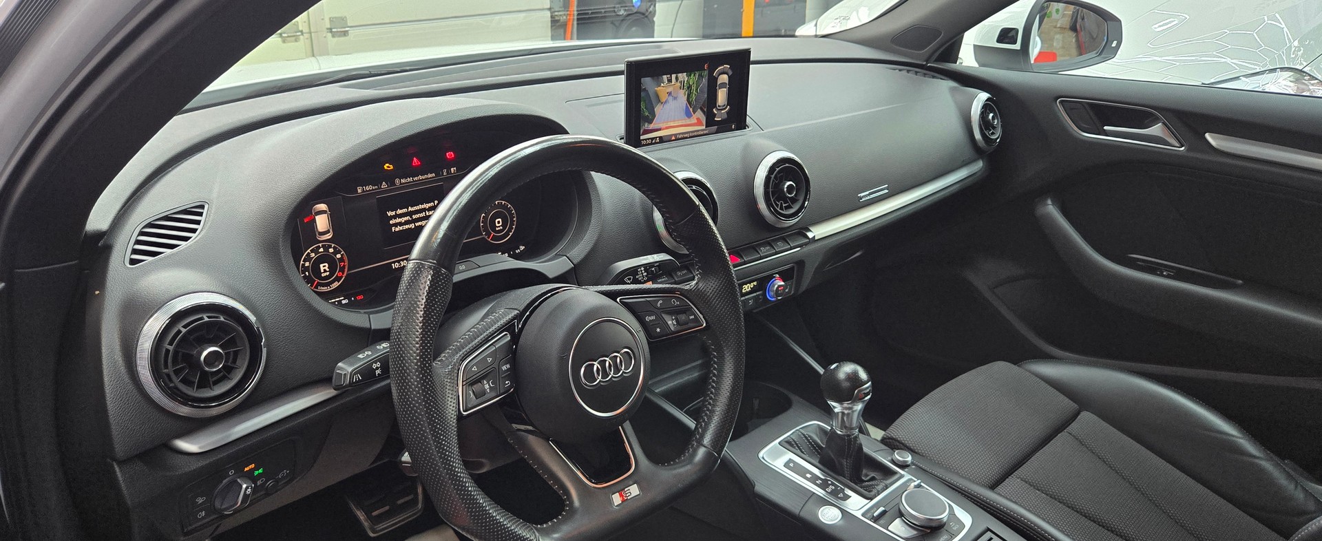 AUDI A3 Sportback 1.5 TFSI S-tronic Sport-image-25