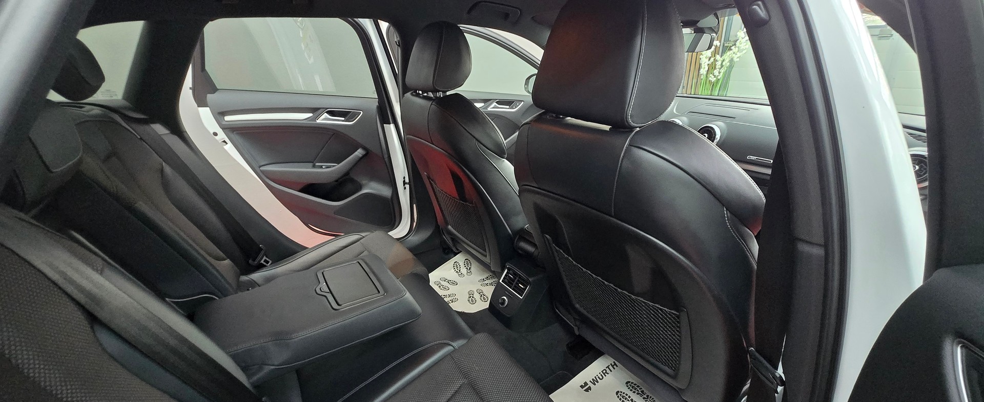 AUDI A3 Sportback 1.5 TFSI S-tronic Sport-image-9