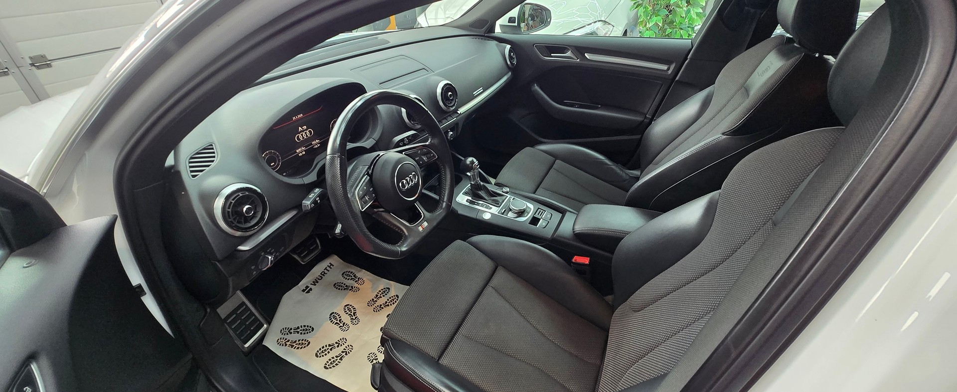 AUDI A3 Sportback 1.5 TFSI S-tronic Sport-image-5