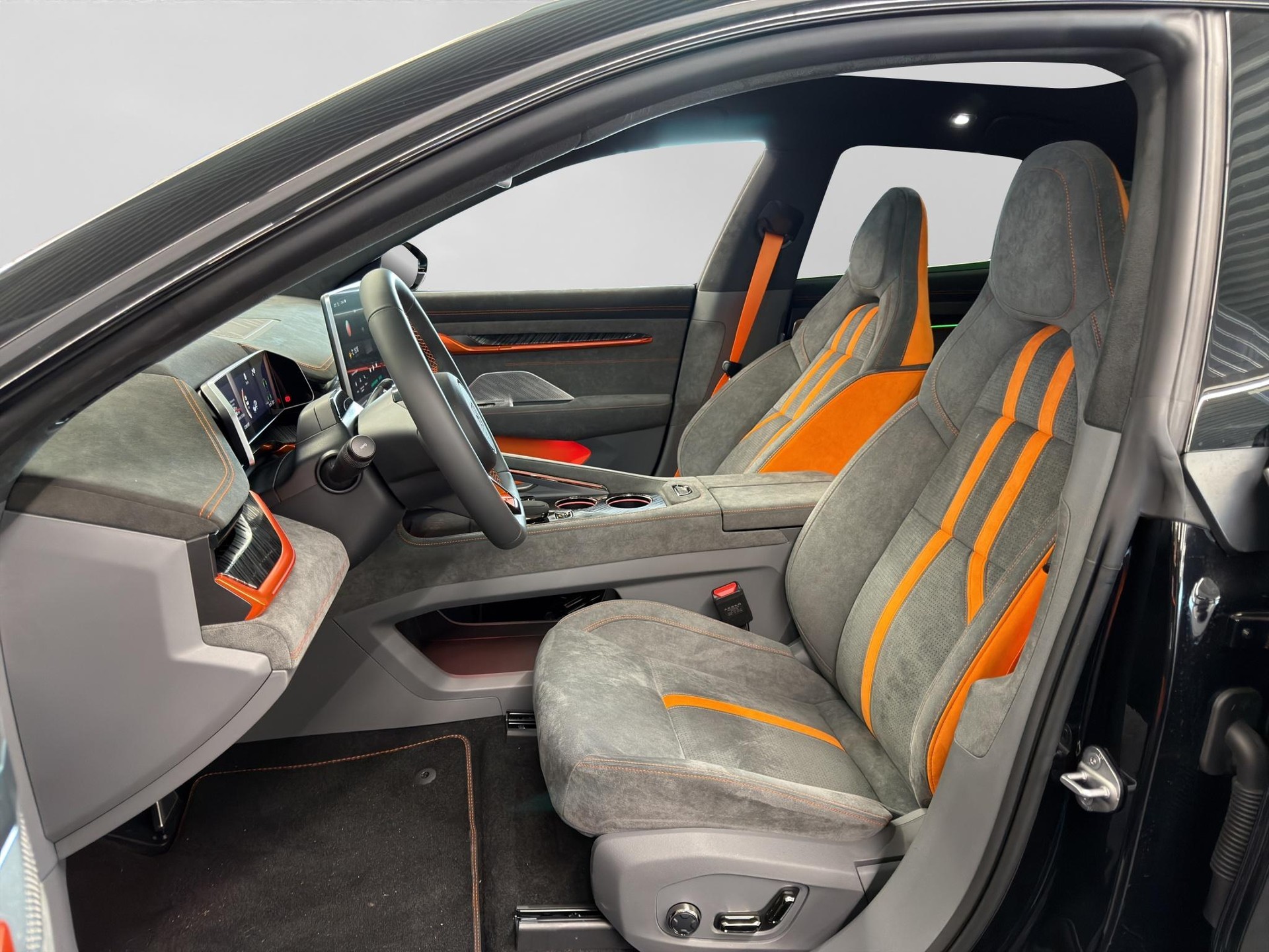 ZEEKR 001 Privilege AWD-showroom-element-1