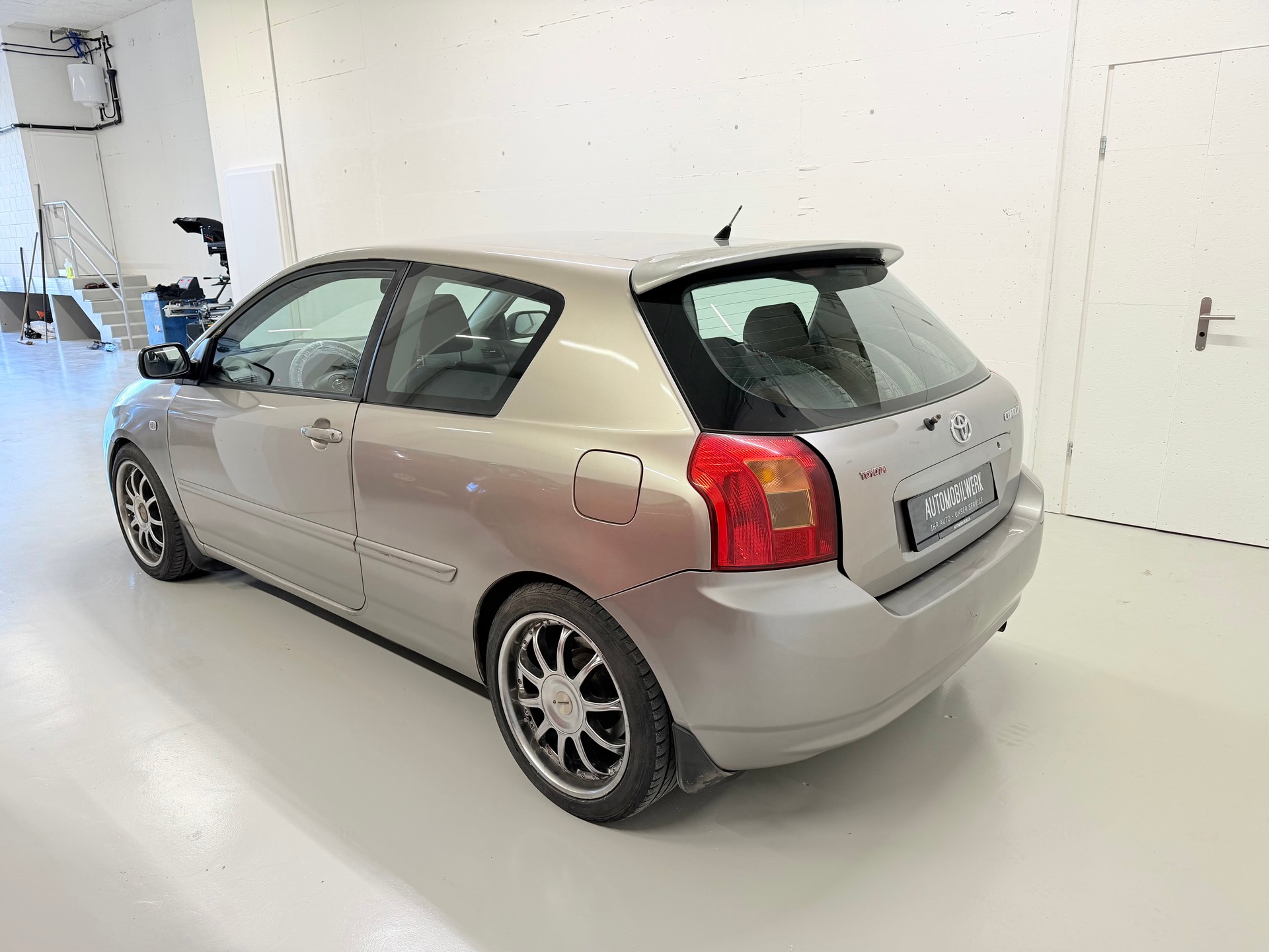 TOYOTA Corolla 1.8 TS-image-6