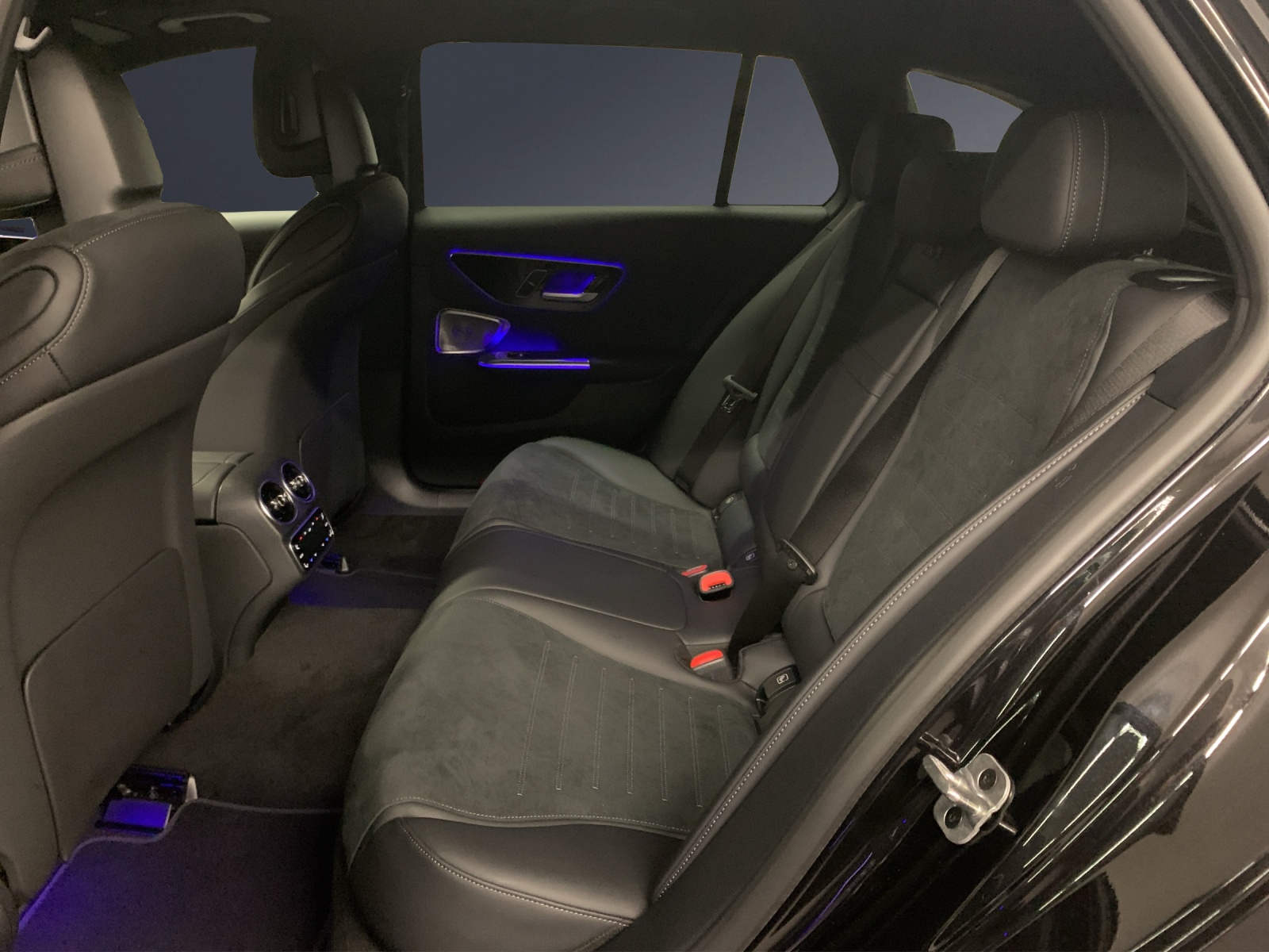Image MERCEDES-BENZ C-220 C 220d break 4MATIC Swiss Star