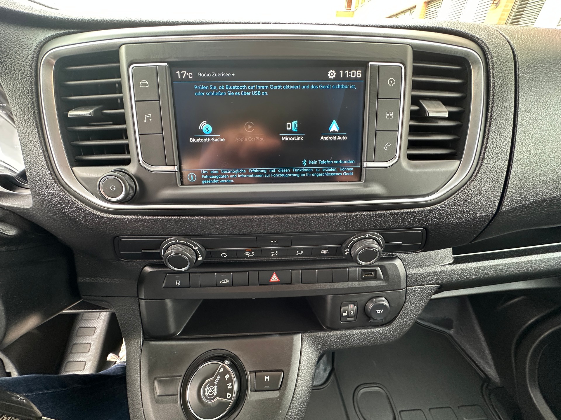 PEUGEOT Expert 2.0 BlueHDi 145 S&S Standard EAT8-image-10