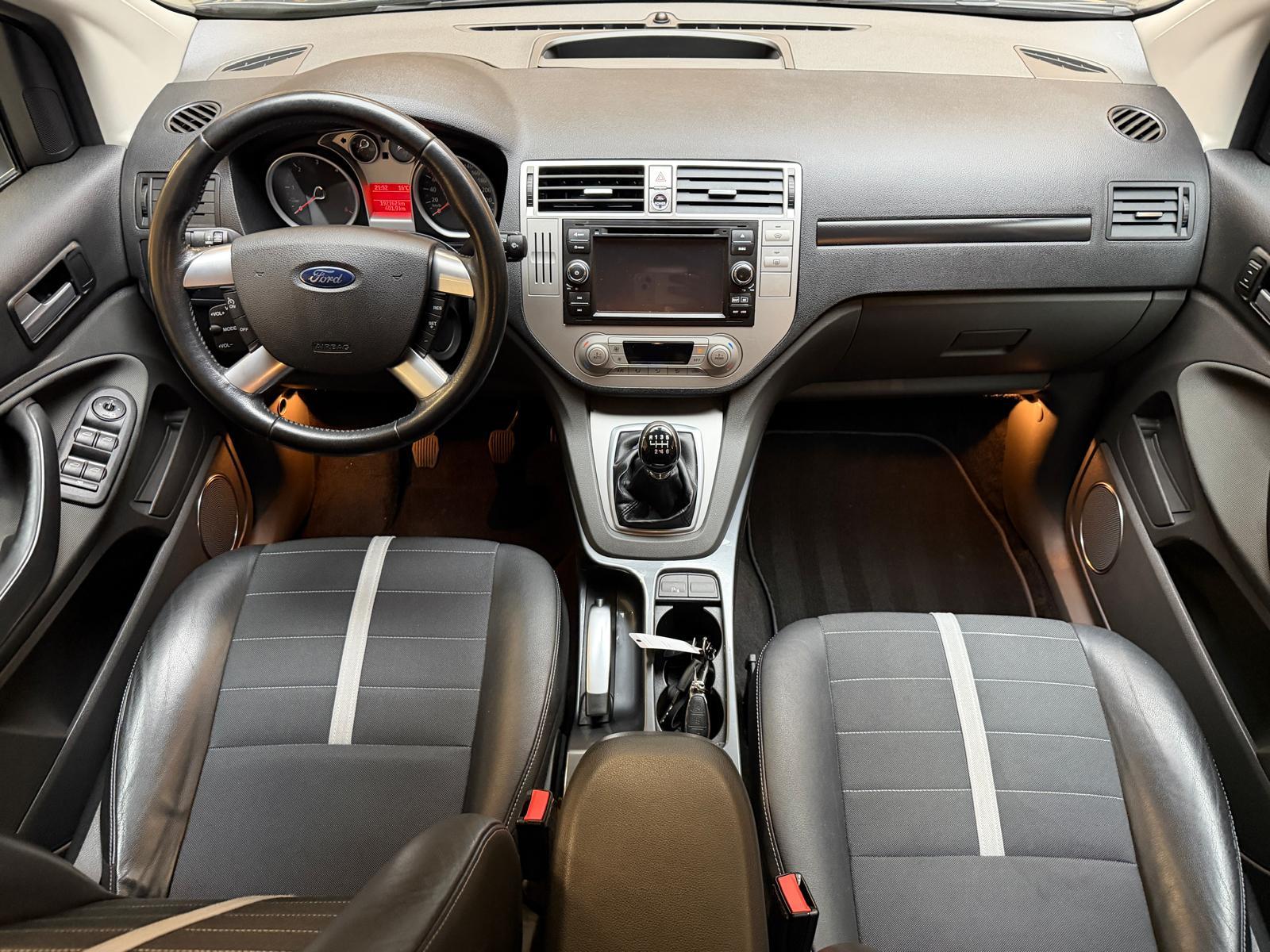 FORD Kuga 2.0 TDCi 140 Titanium-image-13