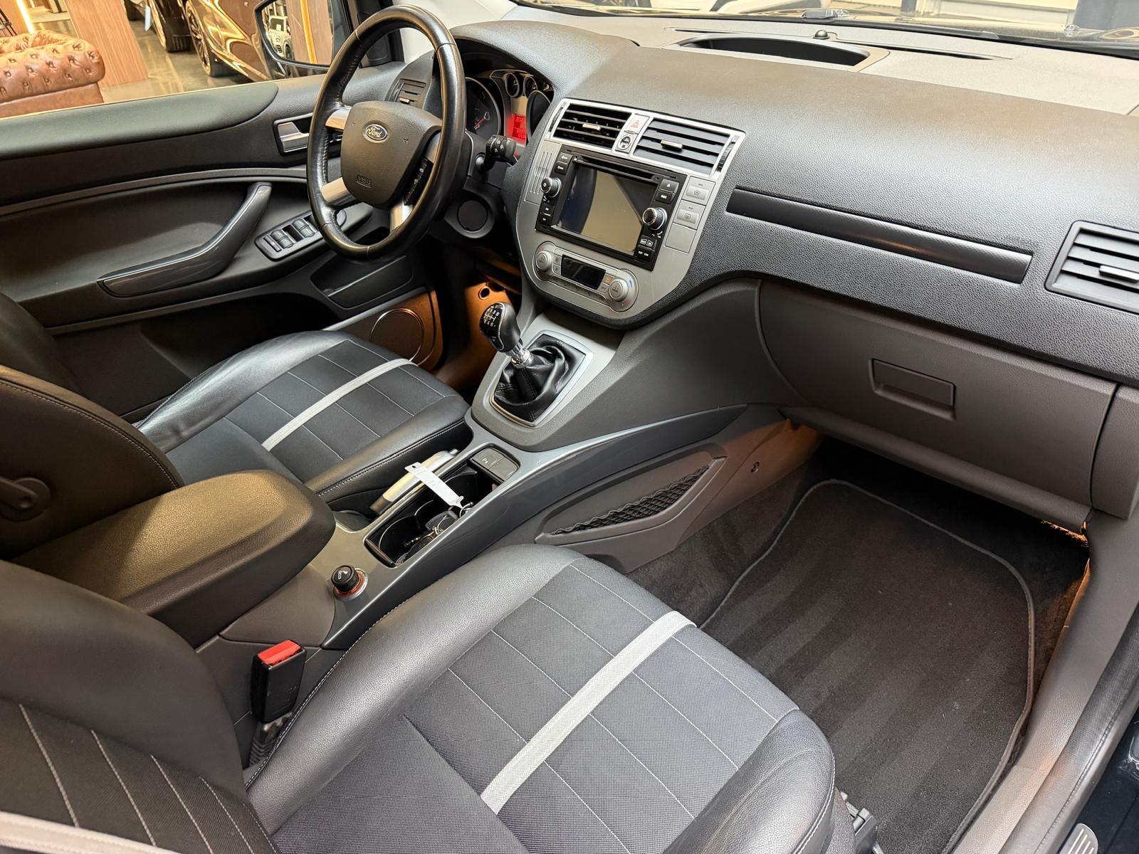 FORD Kuga 2.0 TDCi 140 Titanium-image-16