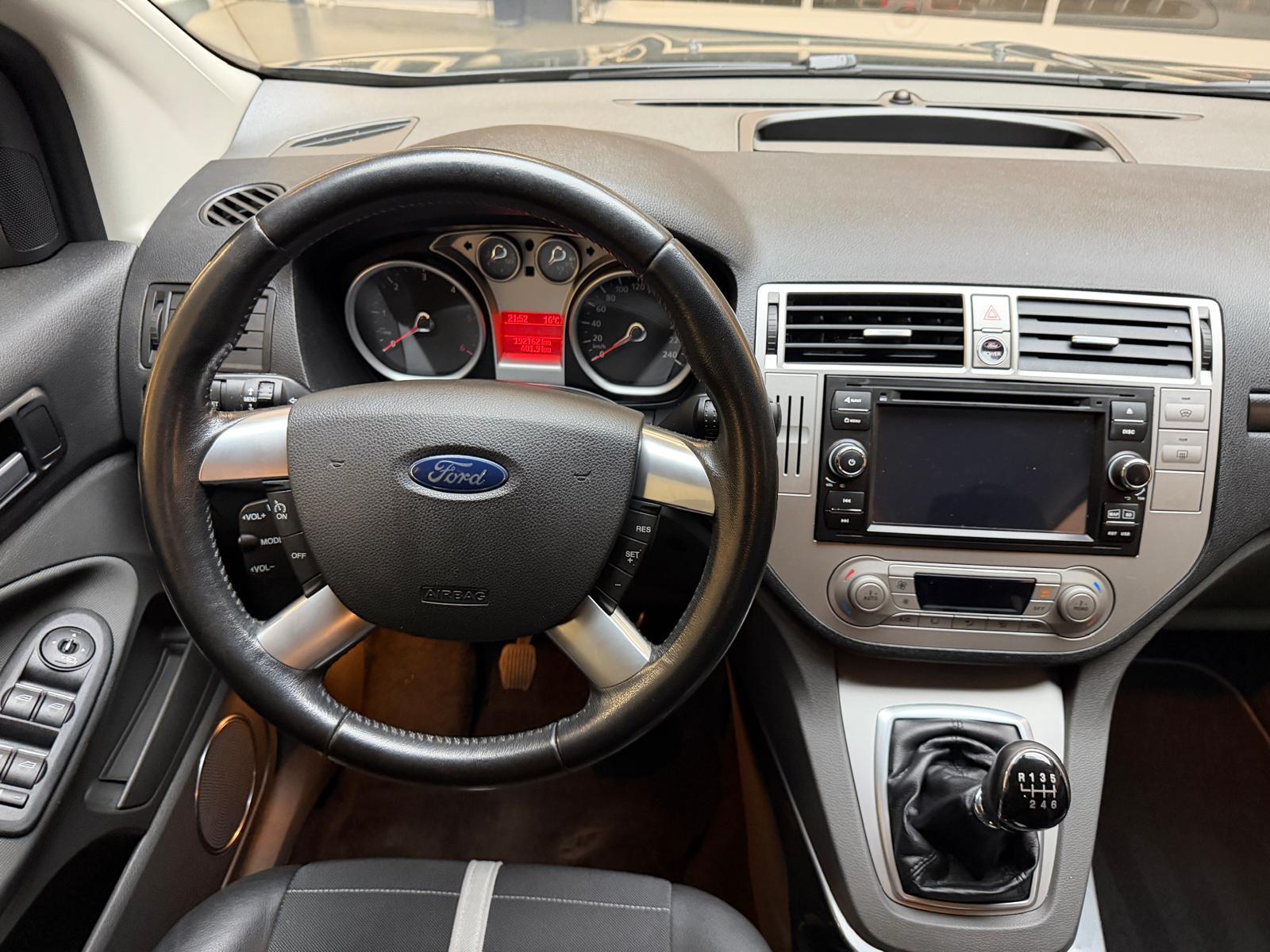 FORD Kuga 2.0 TDCi 140 Titanium-image-14