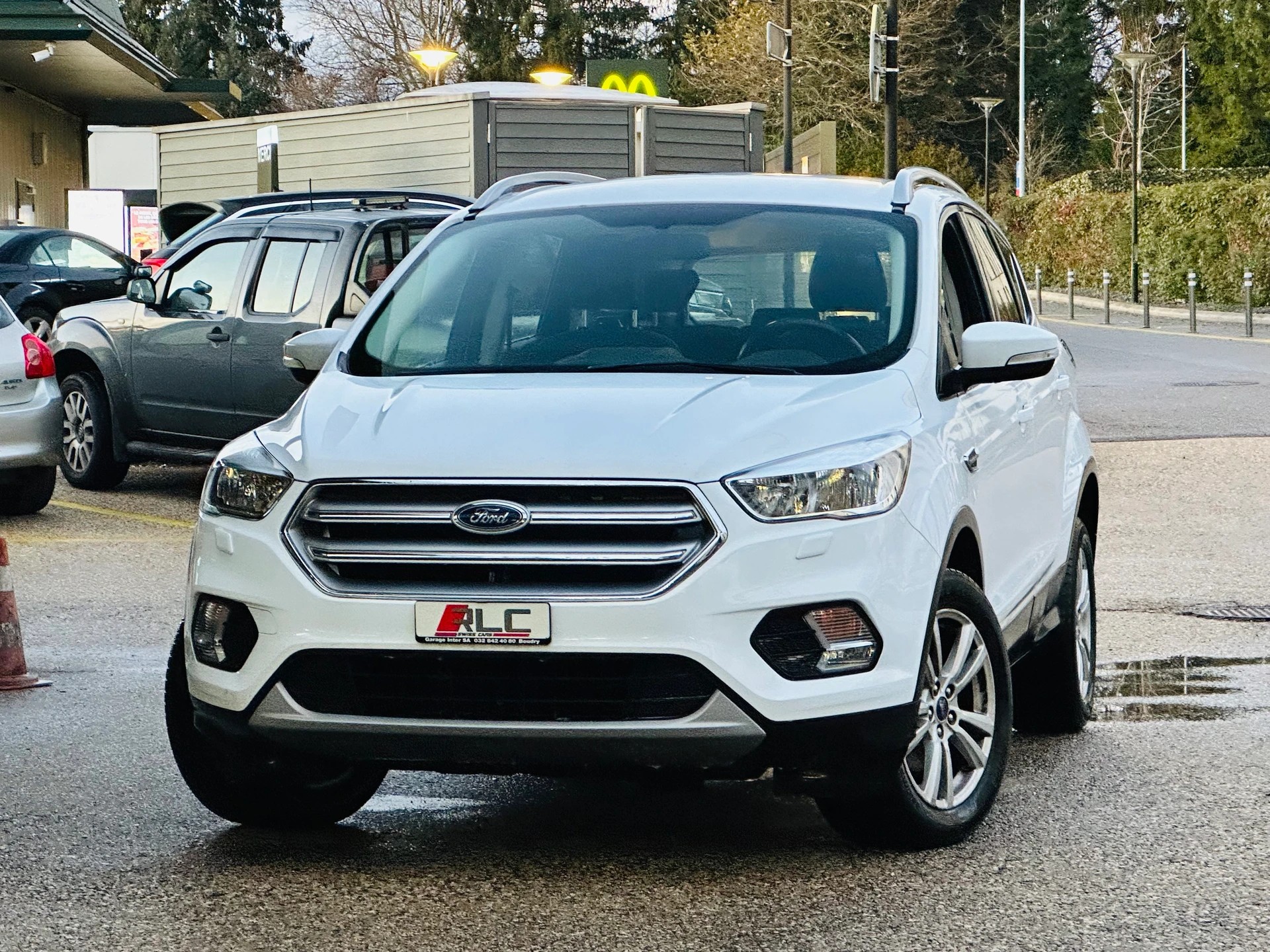 FORD Kuga 1.5 TDCi Business 2WD-image-1