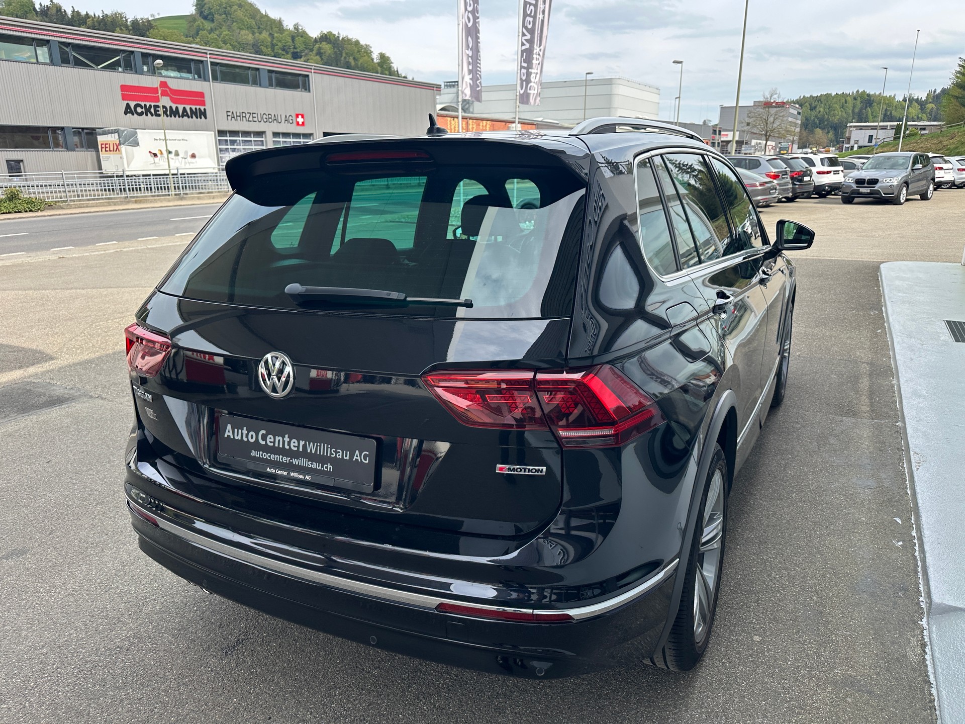 VW Tiguan 2.0TSI HL R Line 4Motion DSG-image-6