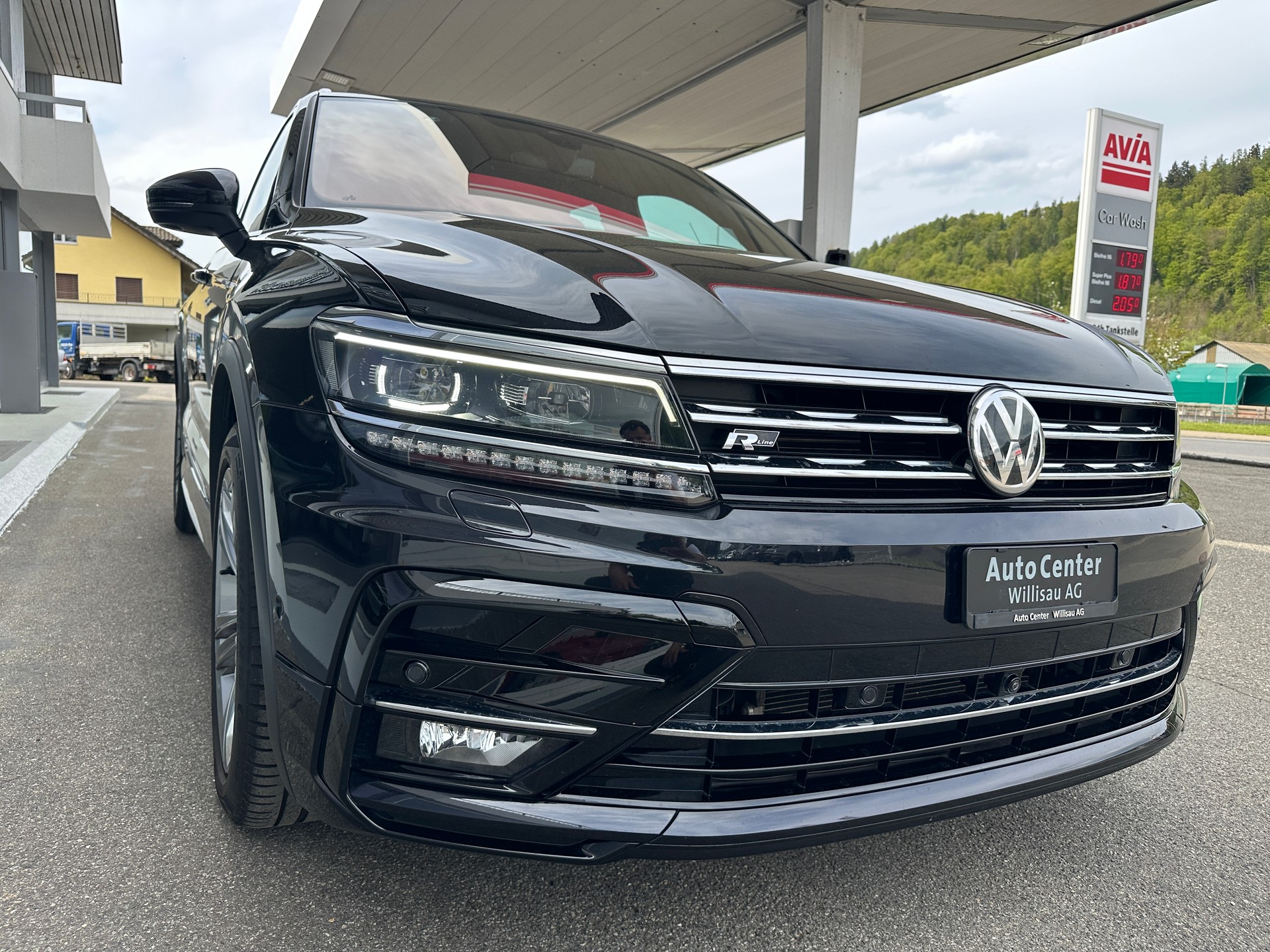 VW Tiguan 2.0TSI HL R Line 4Motion DSG-image-4