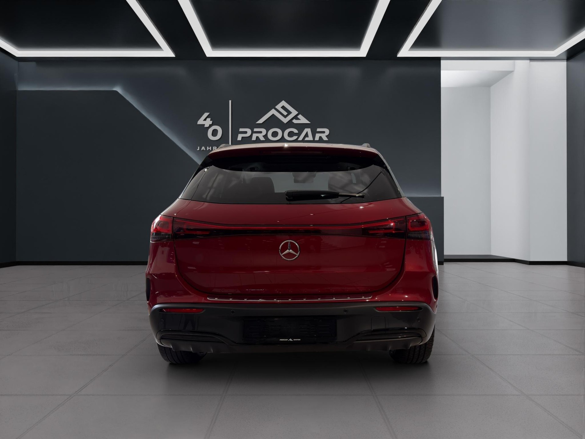 MERCEDES-BENZ EQA 350 Swiss Star AMG Line 4matic-image-4