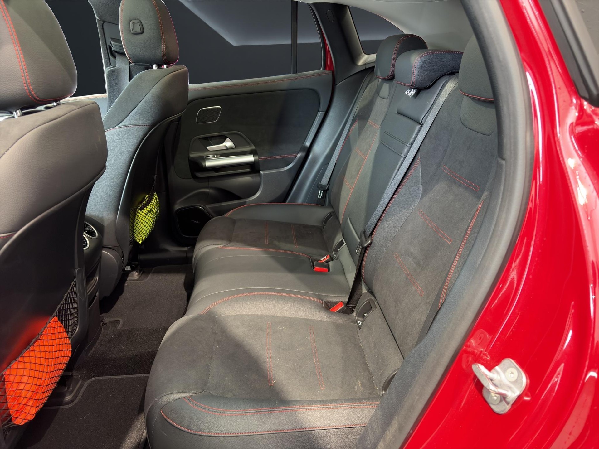 MERCEDES-BENZ EQA 350 Swiss Star AMG Line 4matic-image-7