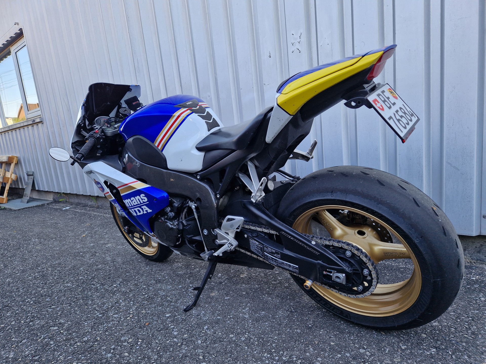 HONDA CBR 1000 RA ABS Rothmans-image-9