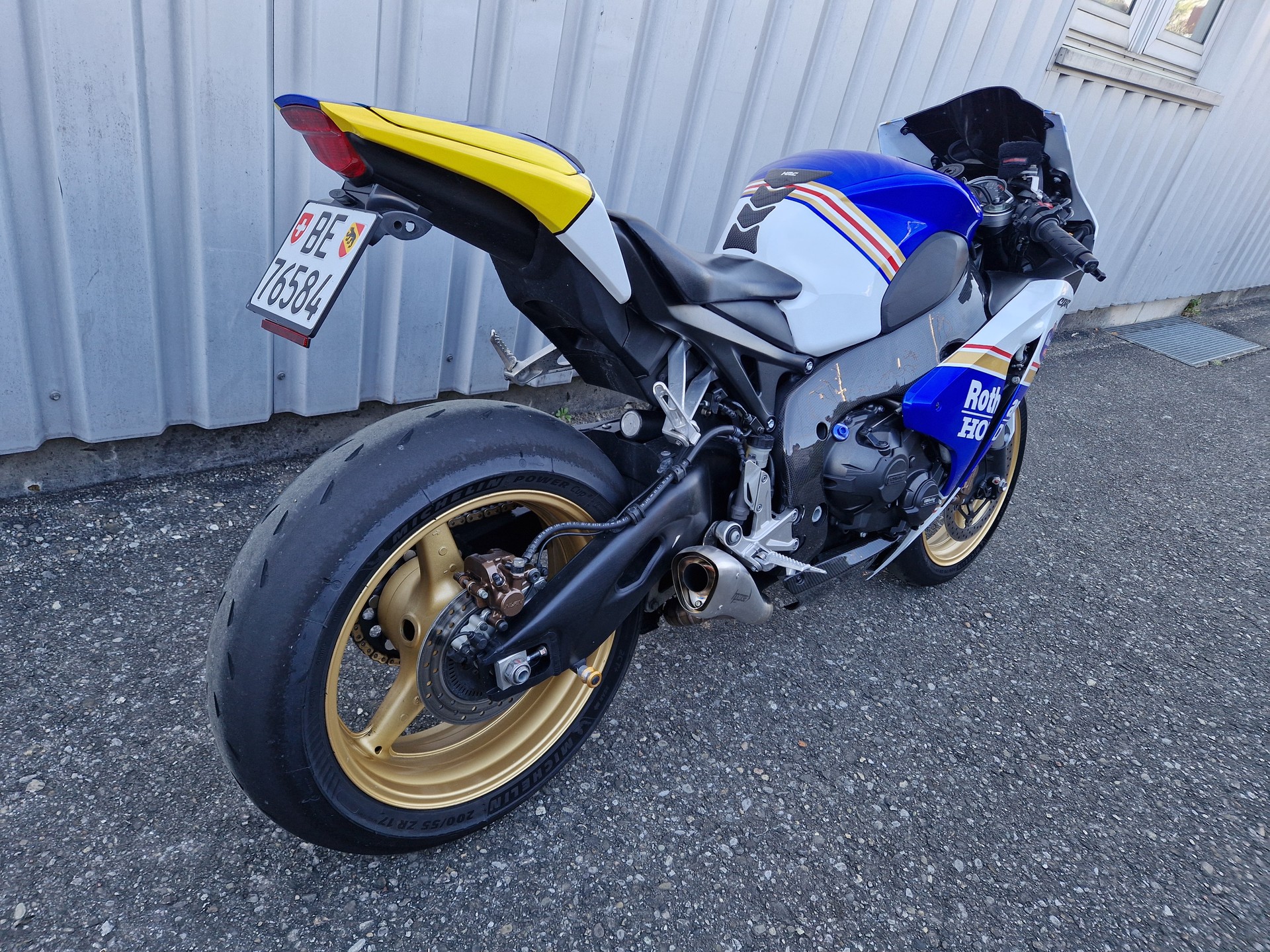 HONDA CBR 1000 RA ABS Rothmans-image-4