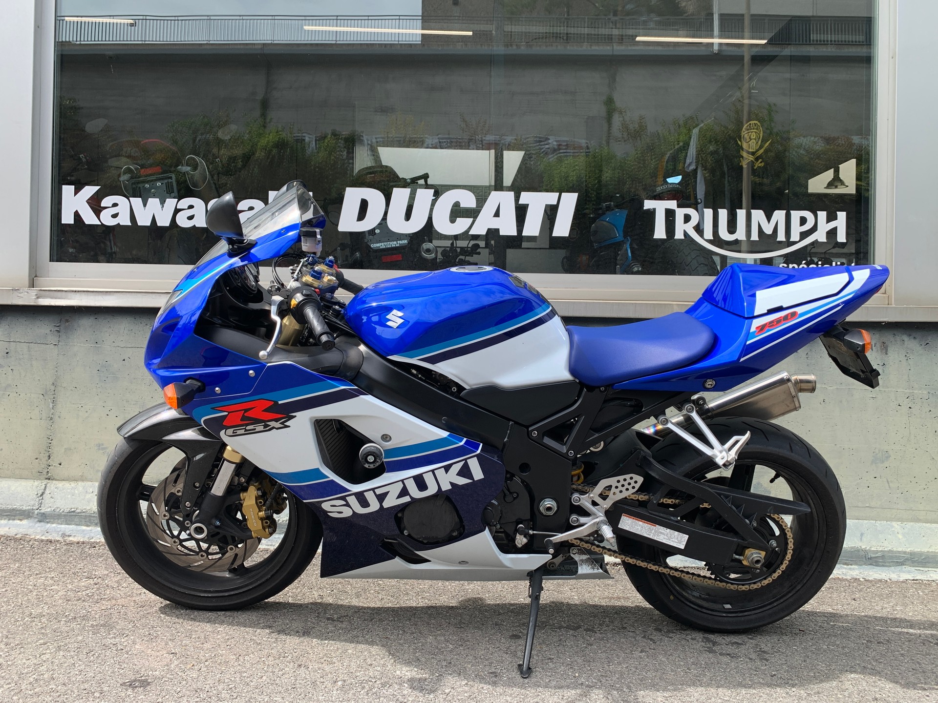 SUZUKI GSX-R 750 K5 Anniversary-showroom-element-1