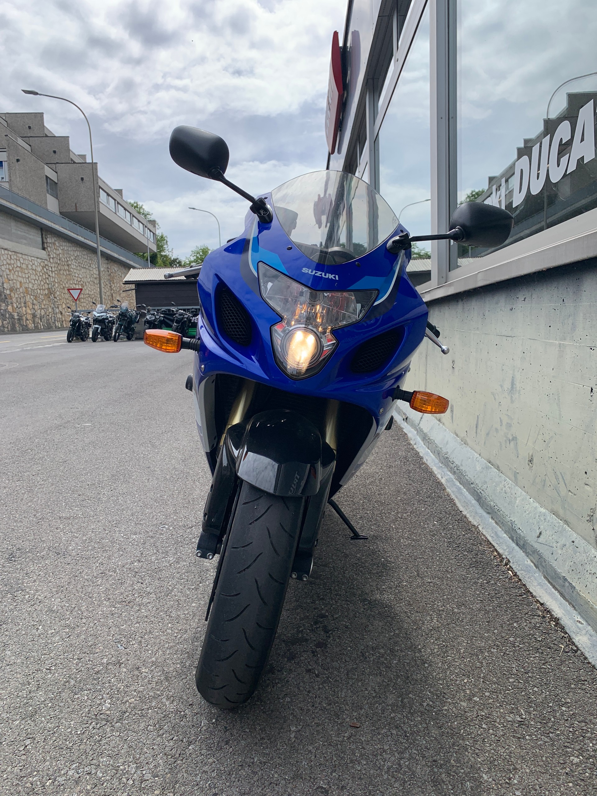 SUZUKI GSX-R 750 K5 Anniversary-showroom-element-2