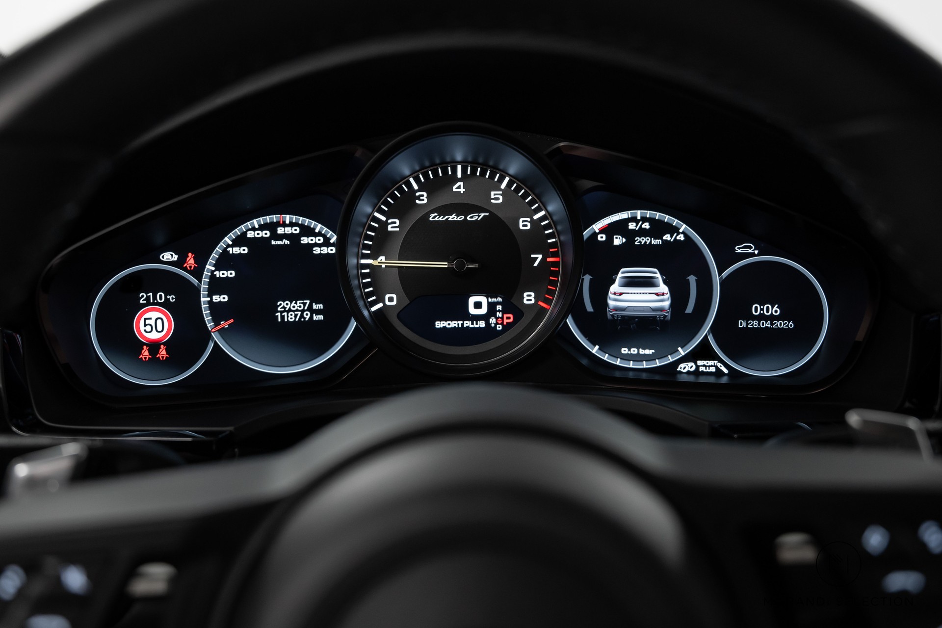 PORSCHE Cayenne Coupé 4.0 V8 Turbo GT-image-29