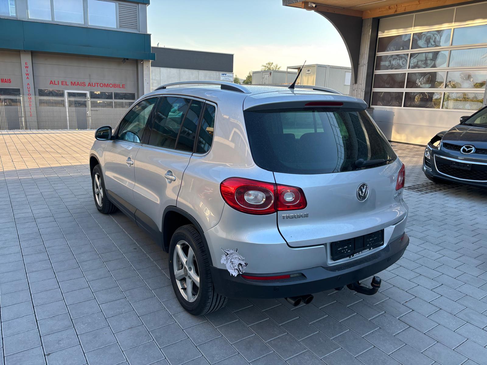VW Tiguan 2.0 TSI Sport&Style Tiptronic-image-2