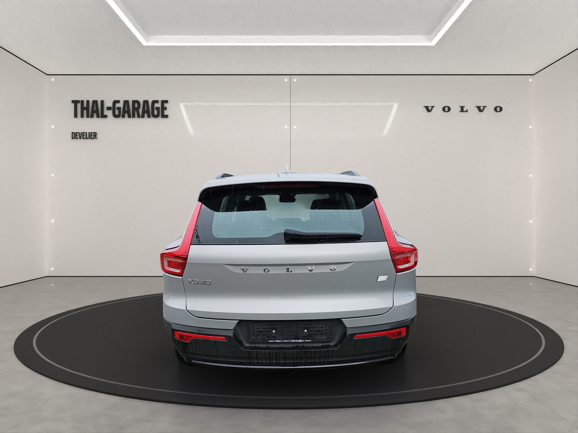 VOLVO XC40 P6 Ultimate-image-3